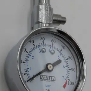 Airmax Analogue Tyre Pressure Gauge 2" - 0 to 100 PSI (7 Bar) with Deflation Button